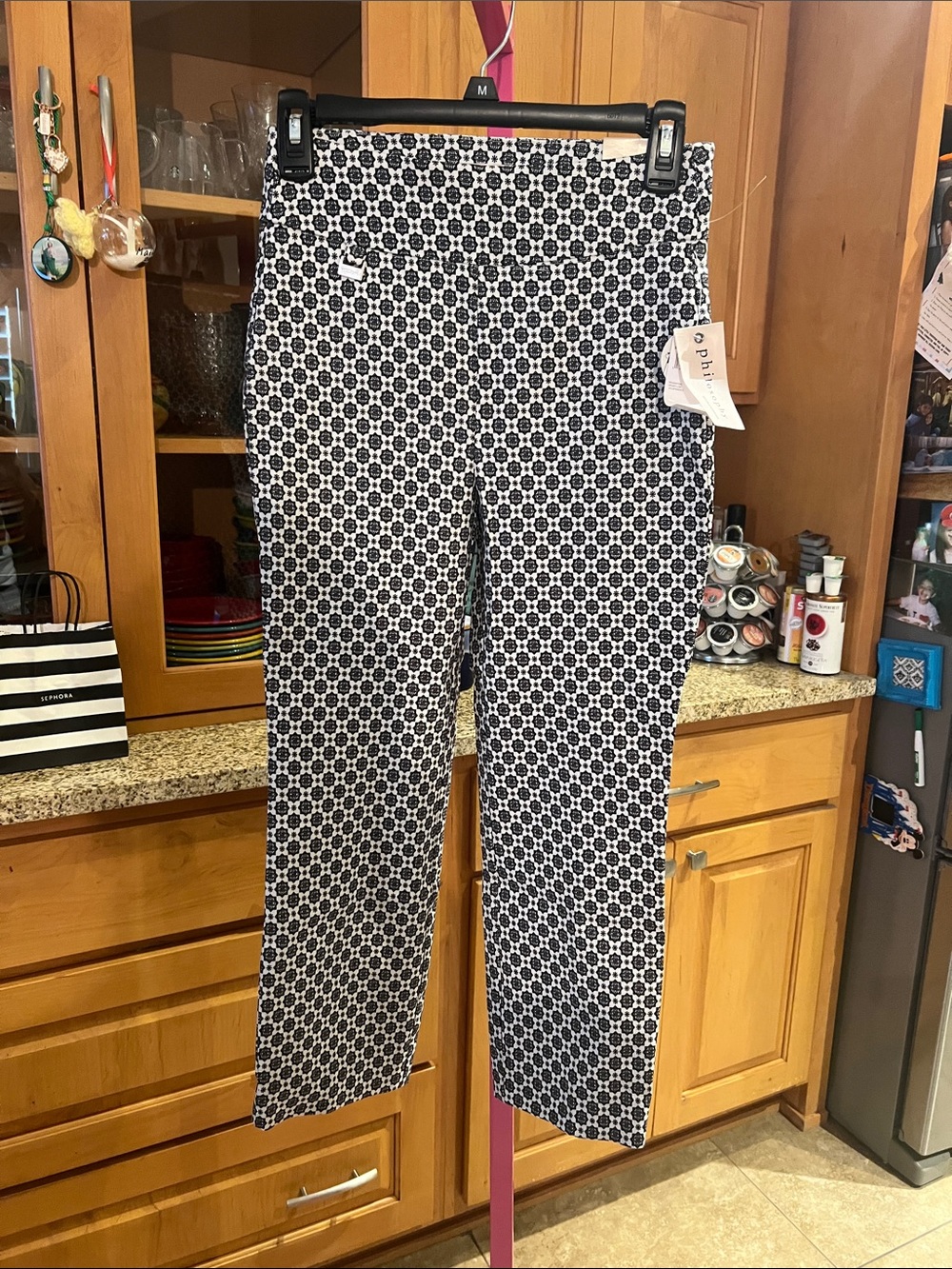 Philosophy Black & White Geometric Cropped Pants